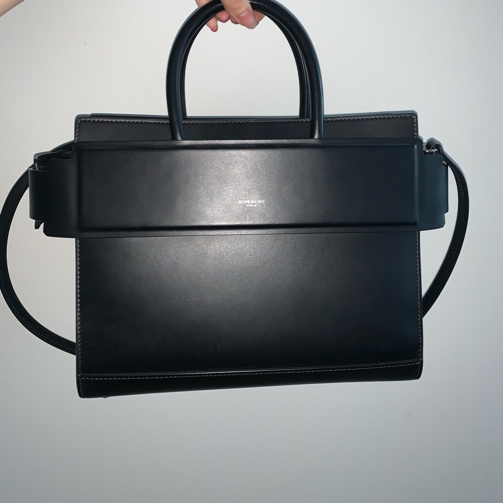 Givenchy Horizon Medium bag